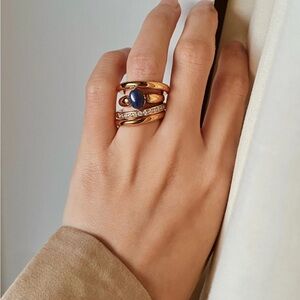 Trinity stacking rings